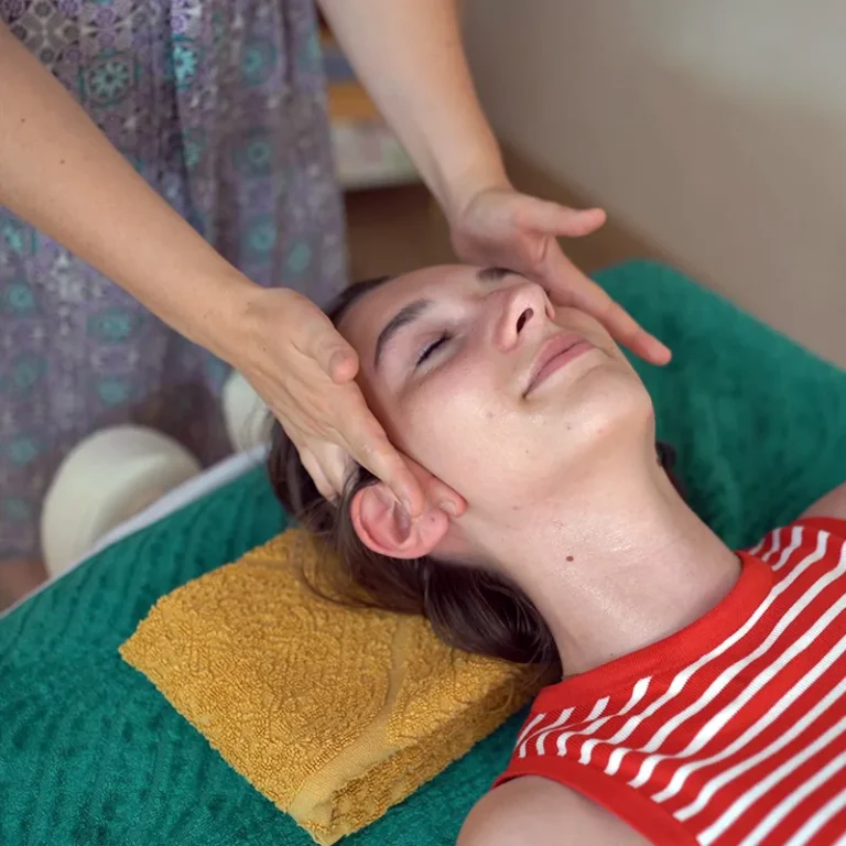 Massage du visage au Puy en Velay